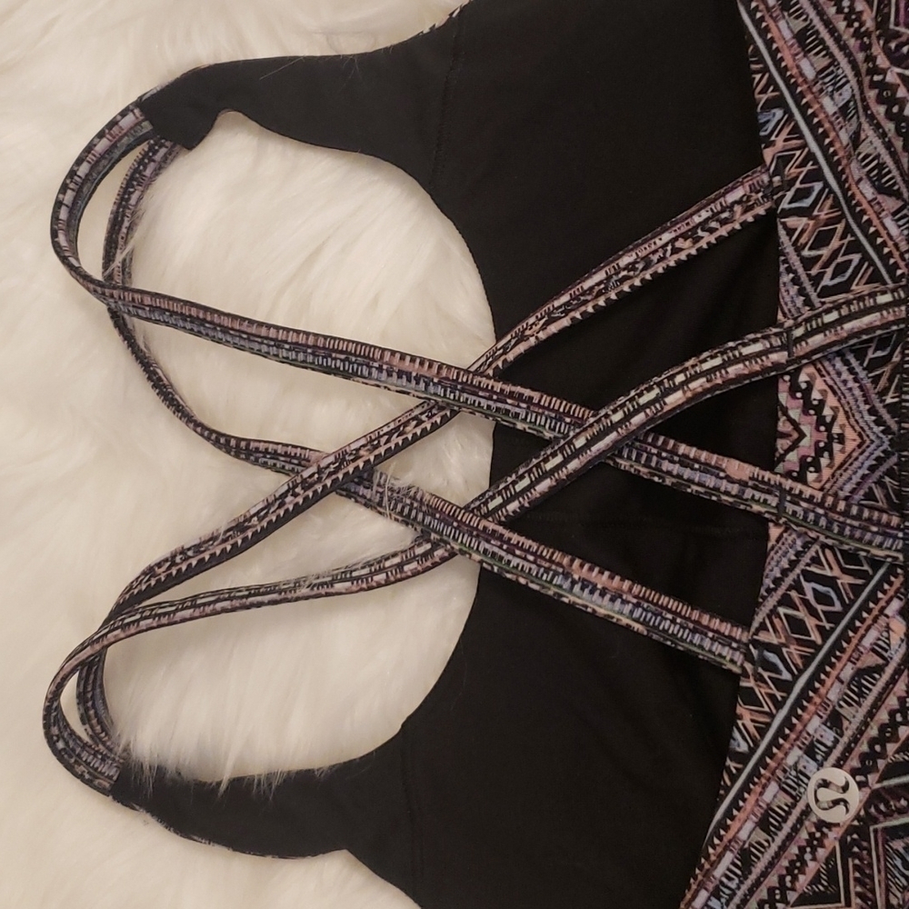 Lululemon Energy Bra Tribal Pace Size 6 - Picture 5 of 9